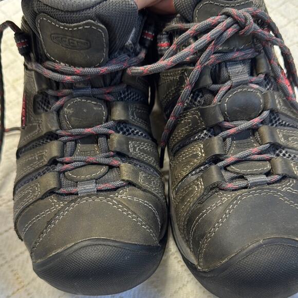 Keen Athletic Shoes Gray and Pink with Steel Toe & Dr Scholls Inserts - Picture 5 of 10